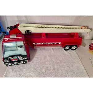 Vintage Nylint Aerial Hook-N-Ladder Fire Truck Toy 1980s Ladder Rescue Vehicle